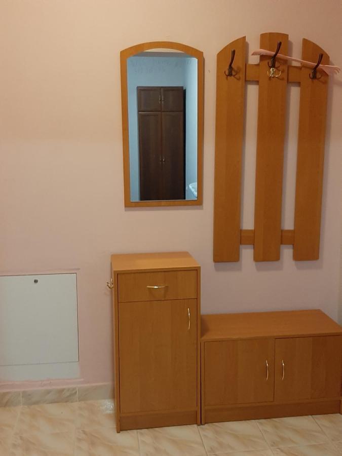 Apartment On Lermontova 35A Мукачево Экстерьер фото